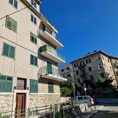 And Columbo Apartment *
