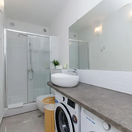 And Columbo דירה