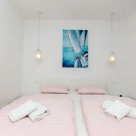 And Columbo Appartement *