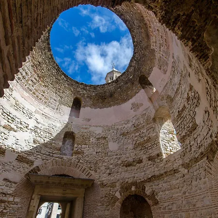 Appartamento And Columbo