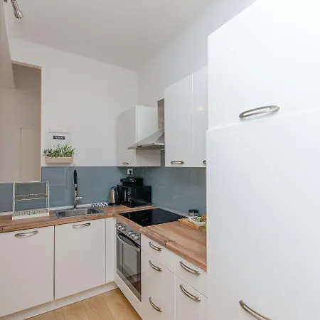 Appartamento And Columbo